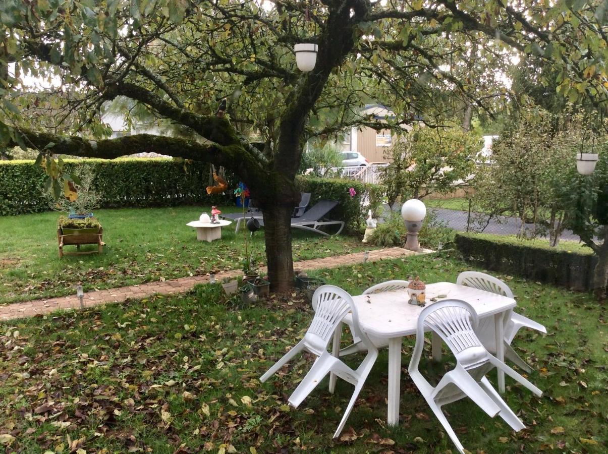 Maison Avec Veranda Proche Du Centre Ville Rignac  Екстериор снимка