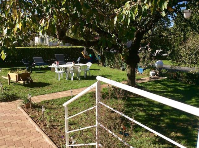 Maison Avec Veranda Proche Du Centre Ville Rignac  Екстериор снимка