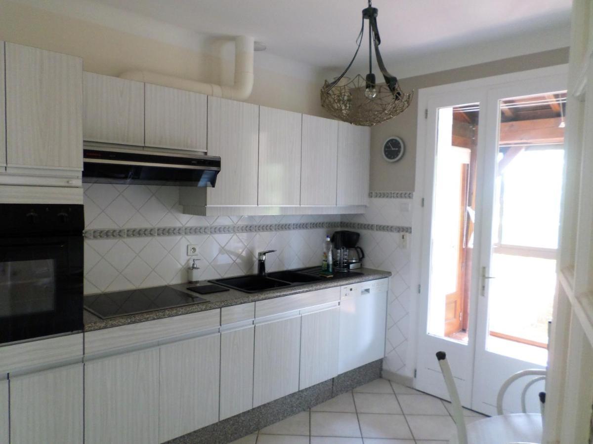 Maison Avec Veranda Proche Du Centre Ville Rignac  Екстериор снимка
