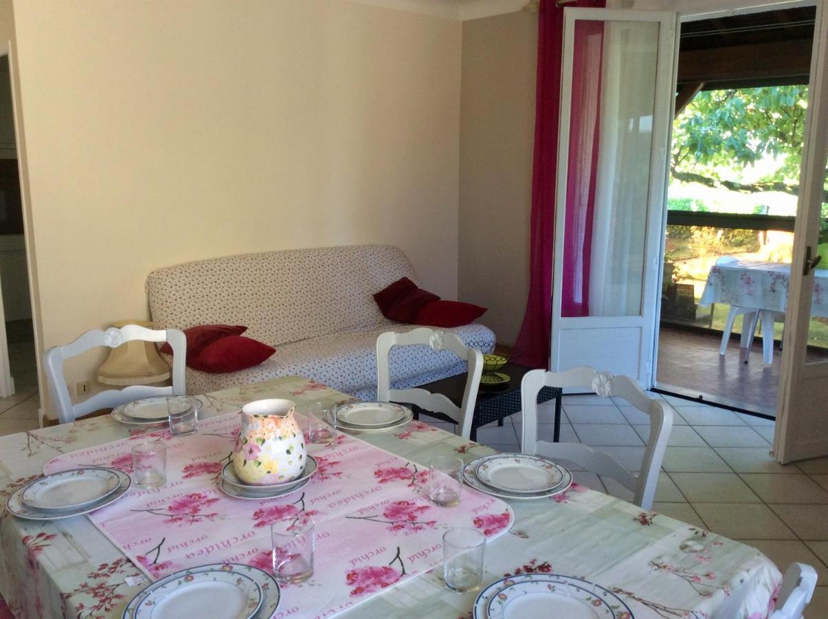 Maison Avec Veranda Proche Du Centre Ville Rignac  Екстериор снимка
